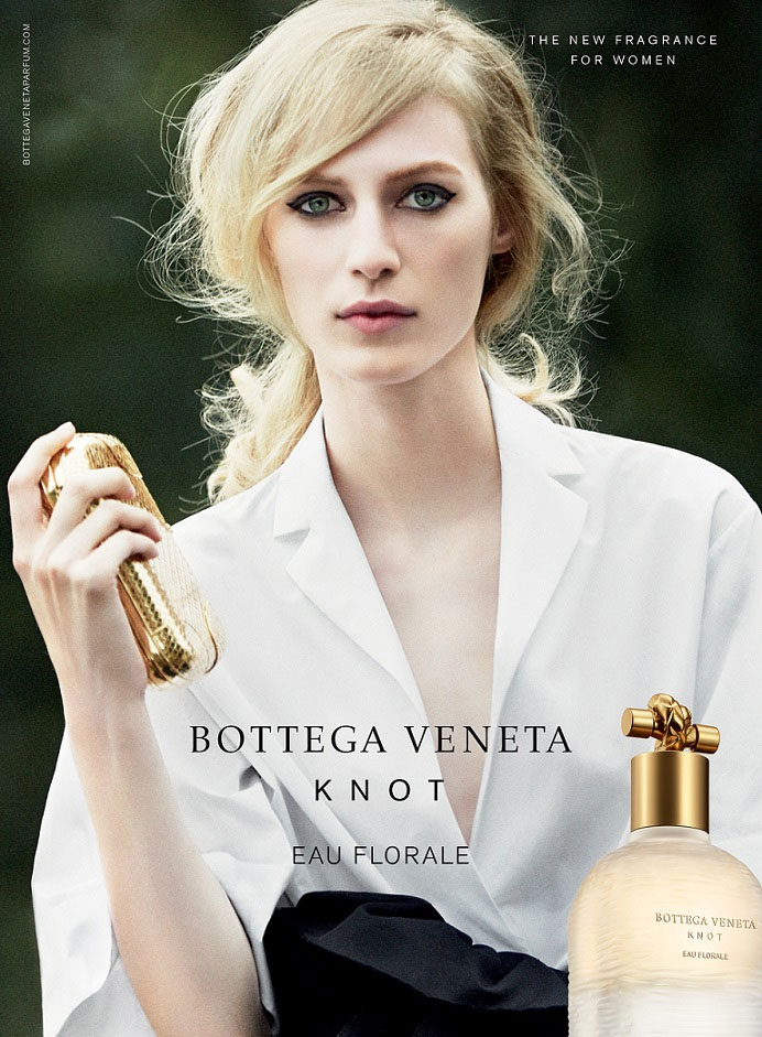 Bottega Veneta® Women's Knot in Glacier / Ice Cream / Fondant. Shop online  now.