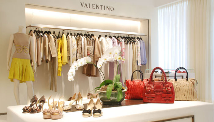 Valentino store display