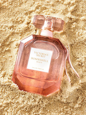 Victoria's Secret Bombshell Beach 2021 perfume ad