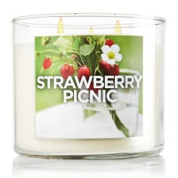 Bath & Body Works Strawberry Picnic candles home fragrances